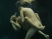 Expérience unique de sexe sous l’eau
