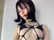 Asiatique Lovely Small Tits fille